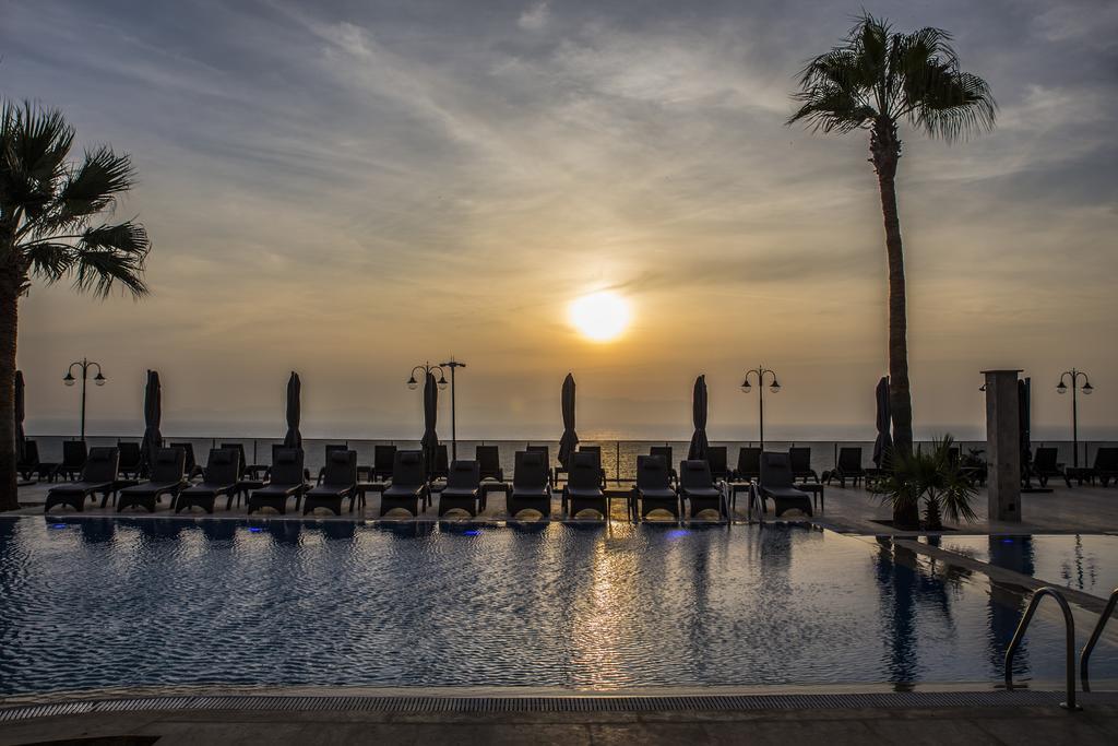 Palmera Hotel Kuşadası Buitenkant foto