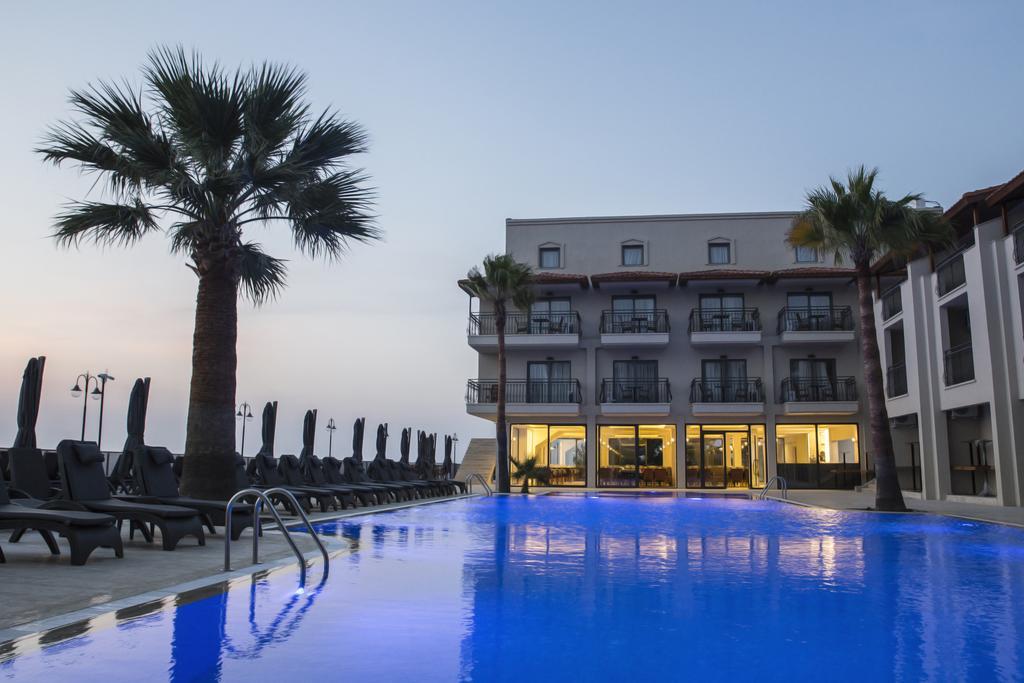 Palmera Hotel Kuşadası Buitenkant foto