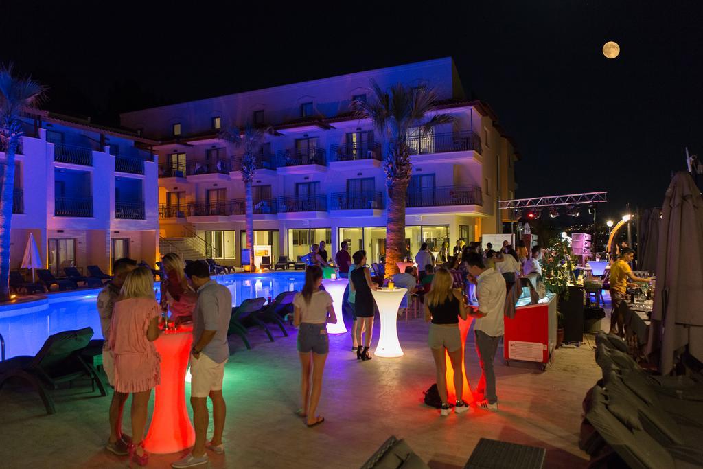 Palmera Hotel Kuşadası Buitenkant foto